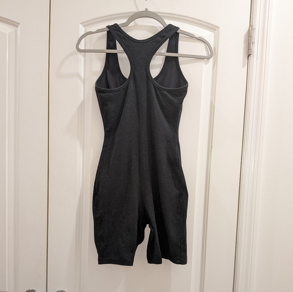 1. NWT SKIMS OUTDOOR MID THIGH ONESIE IN WASHED ONYX - Picture 7 of 8